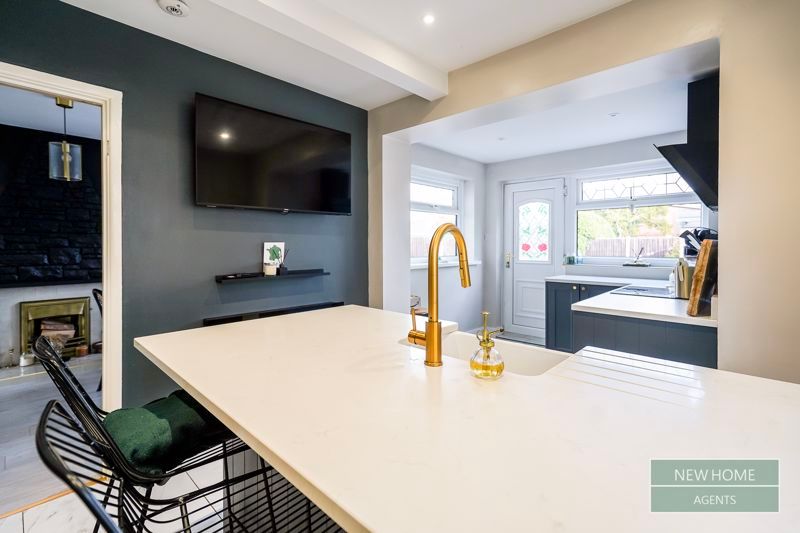 Property photo 2 of 19 Photo 4