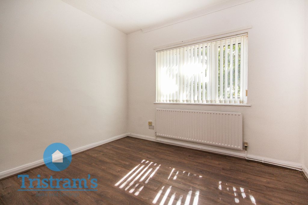 Property photo 3 of 8 Img_3423