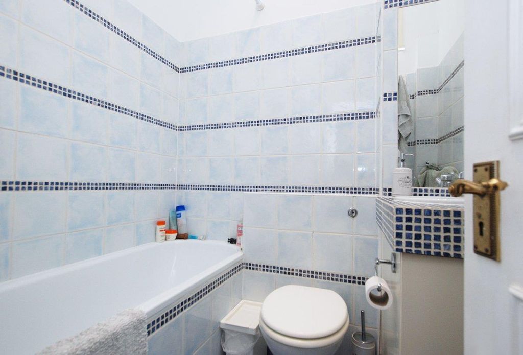 Property photo 2 of 6 1Ca497A3-10Ed-42E1-Beb1-A28B0Ab86F89.Jpg