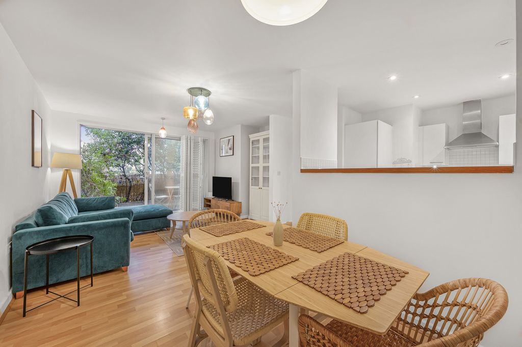 Property photo 2 of 12