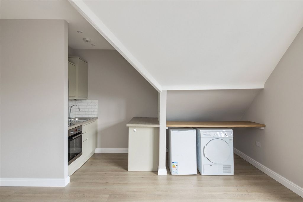 Property photo 3 of 8 Kitchen Detail