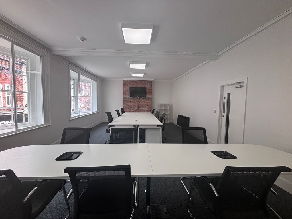 Property photo 2 of 16 Picture No. 03