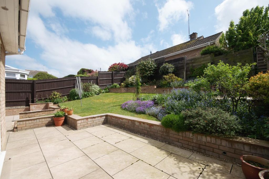 Property photo 2 of 19