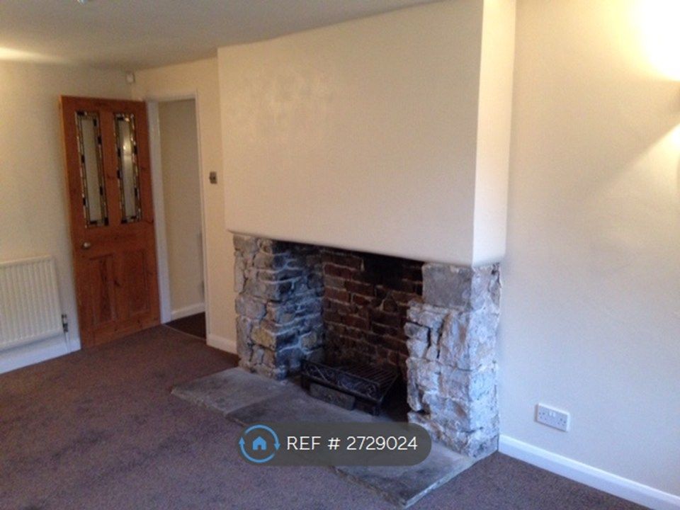 Property photo 3 of 22 Dining Room