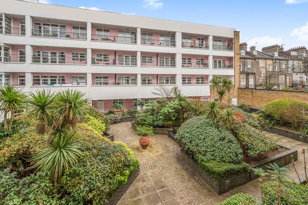 Property photo 1 of 9 Picture No. 08