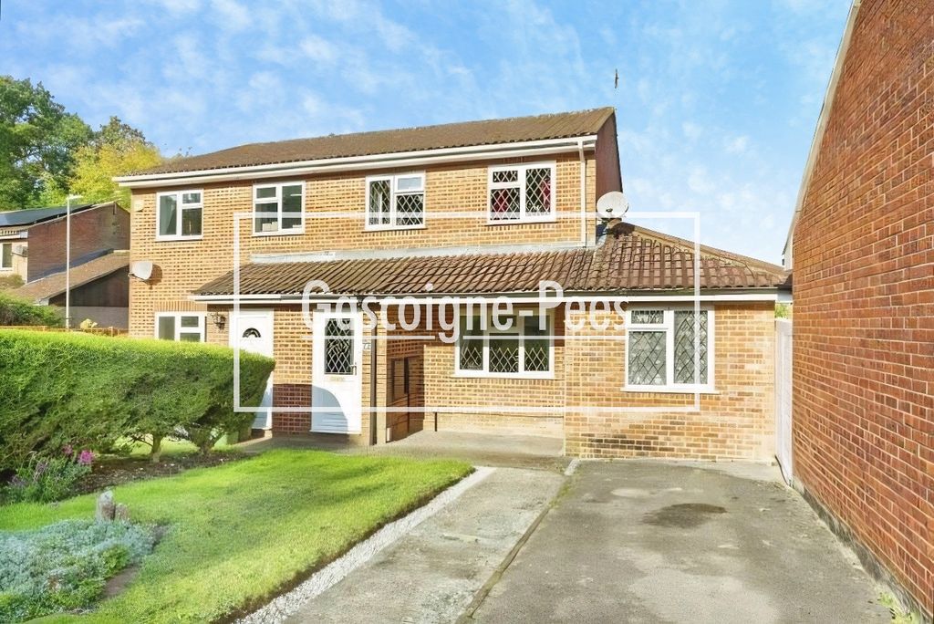 Property photo 1 of 3