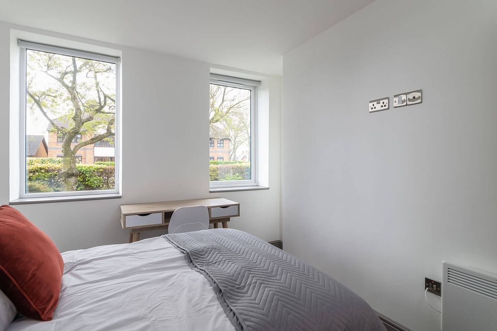 Property photo 3 of 5