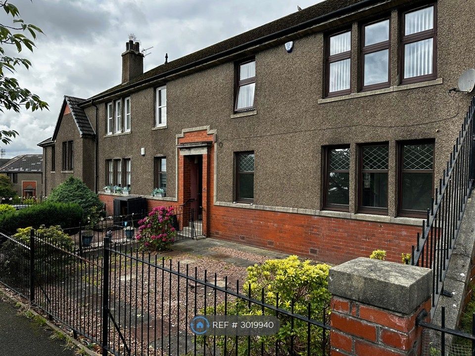 Property photo 1 of 8 Front