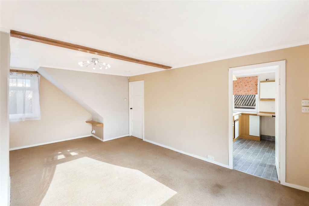 Property photo 3 of 39 Picture No. 32