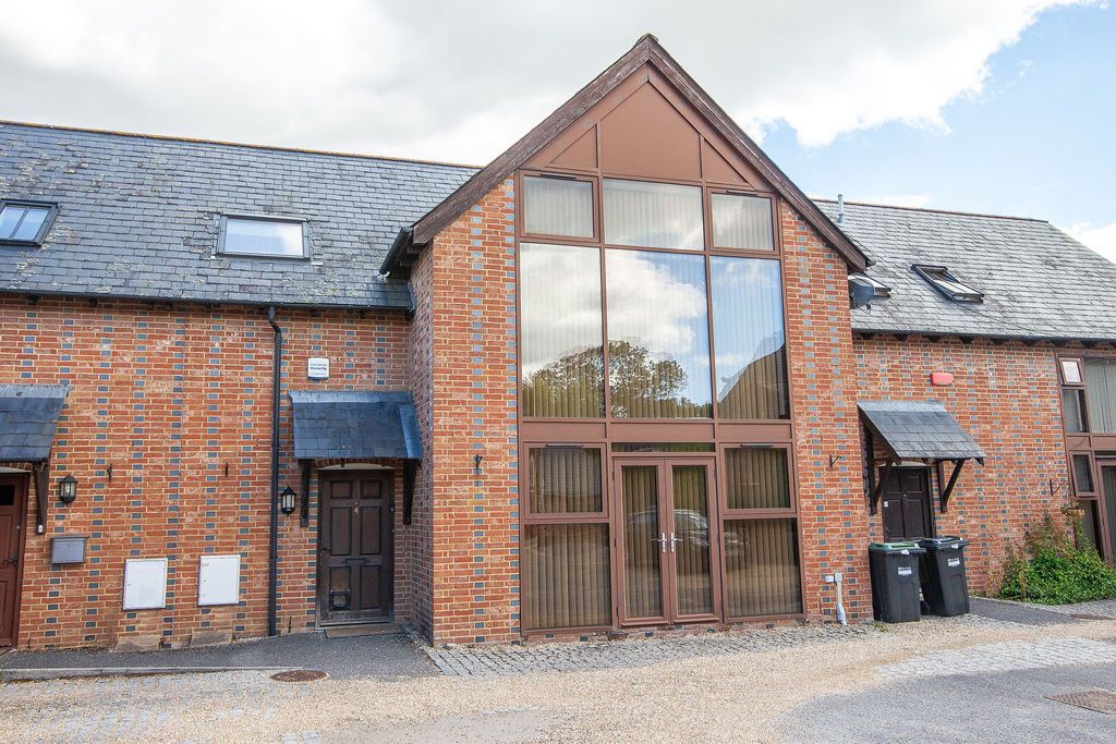 Property photo 1 of 14 External