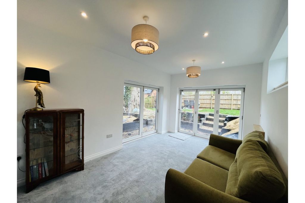 Property photo 2 of 24