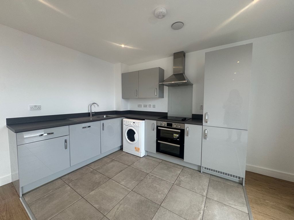 Property photo 2 of 8 Image