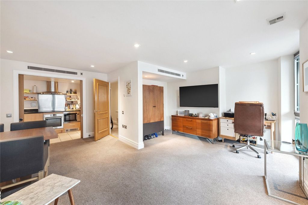Property photo 1 of 14 Reception Room