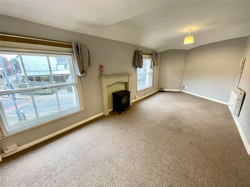 Property photo 2 of 6 Picture No. 10