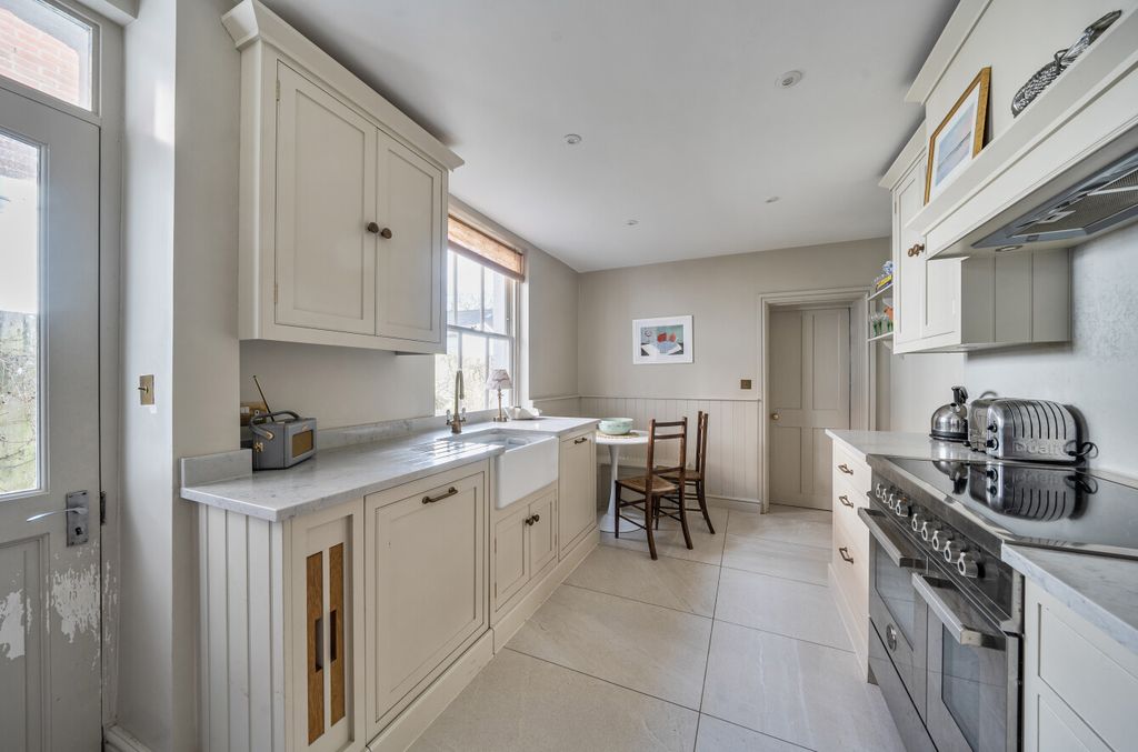 Property photo 2 of 15 1405340-1-6979Fb3...