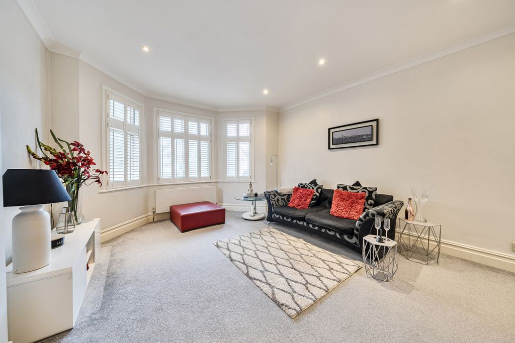 Property photo 2 of 21 1348430-19-68c817...