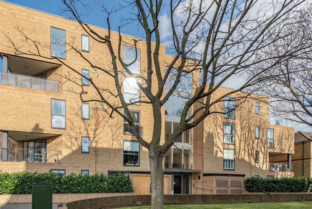 Property photo 2 of 12 Exterior