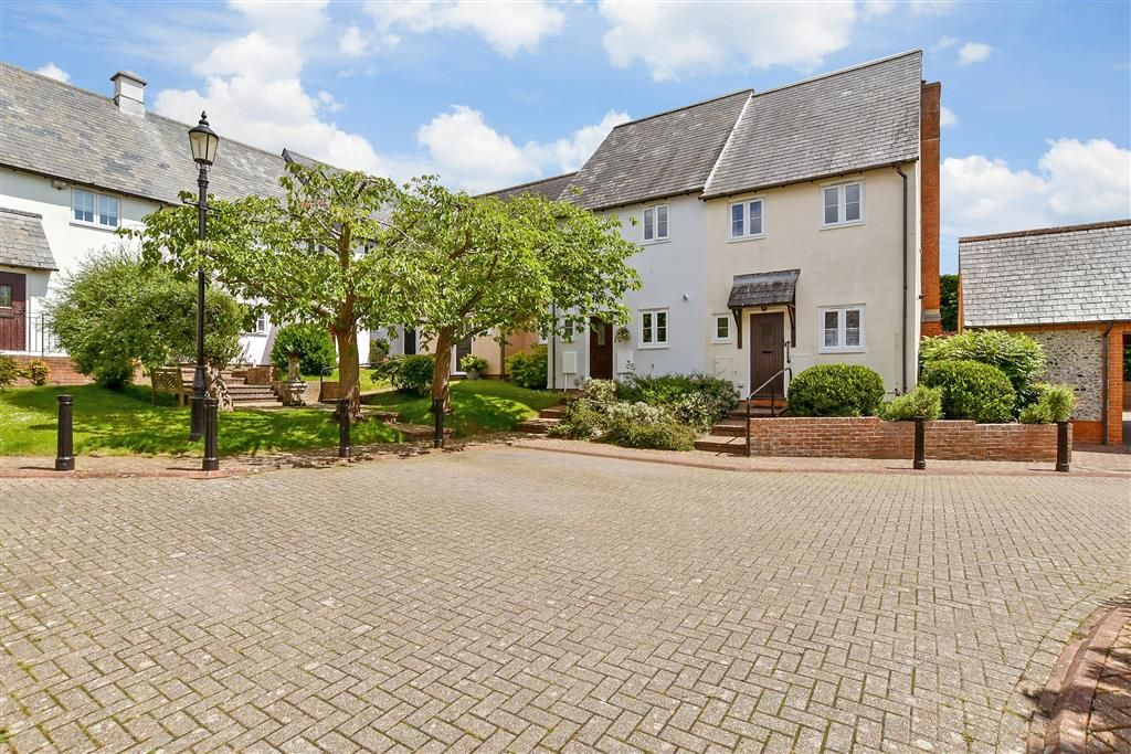 Property photo 1 of 15 Surrounding Area