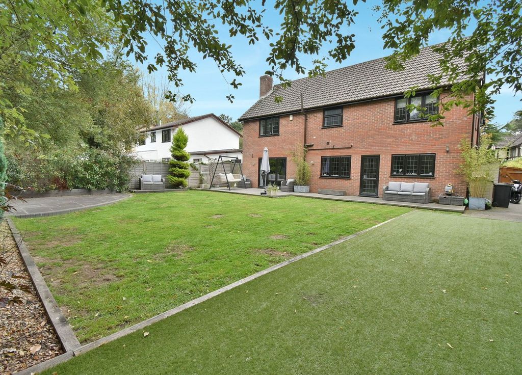 Property photo 3 of 29