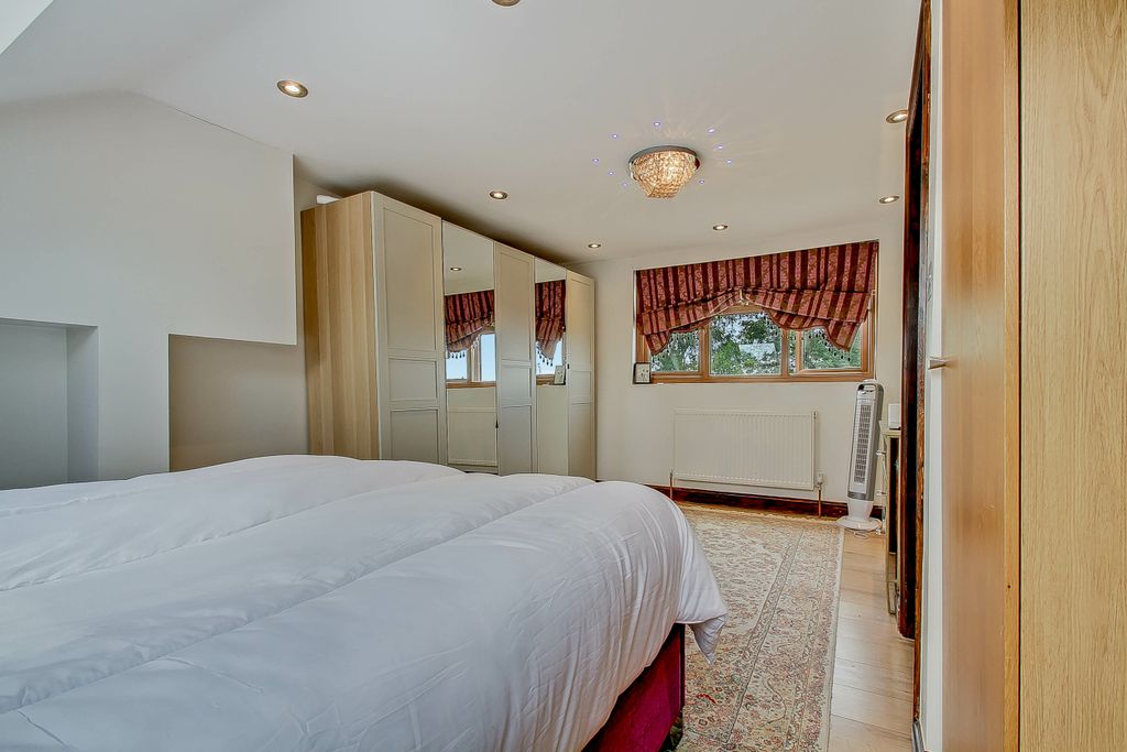 Additional image 12 of 4 bed semi-detached house for saleAshness Gardens, Greenford UB6