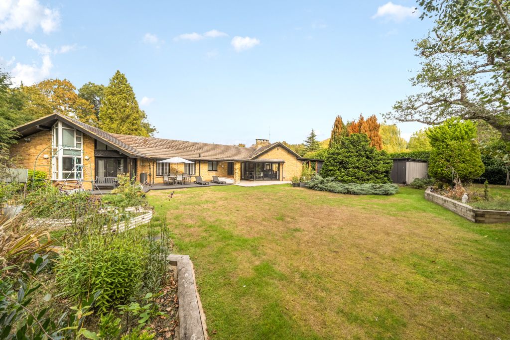Property photo 2 of 38