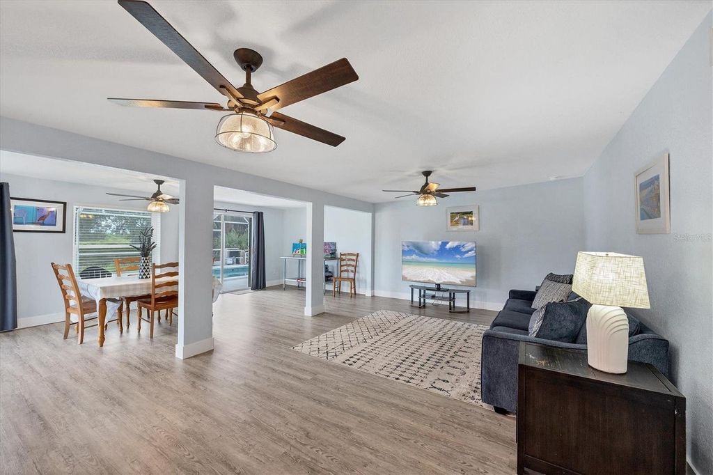 Property photo 3 of 19 <Alttext/>
