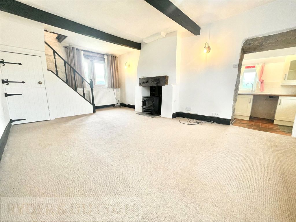 Property photo 3 of 14 Picture 3