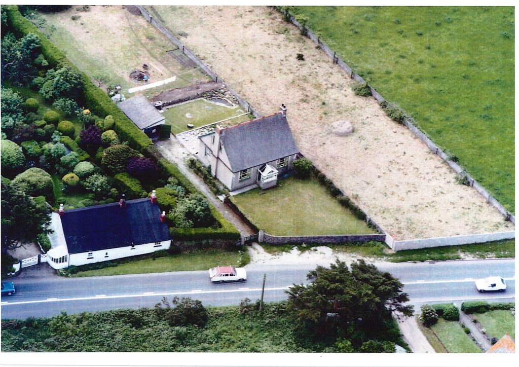 Property photo 2 of 10 1979