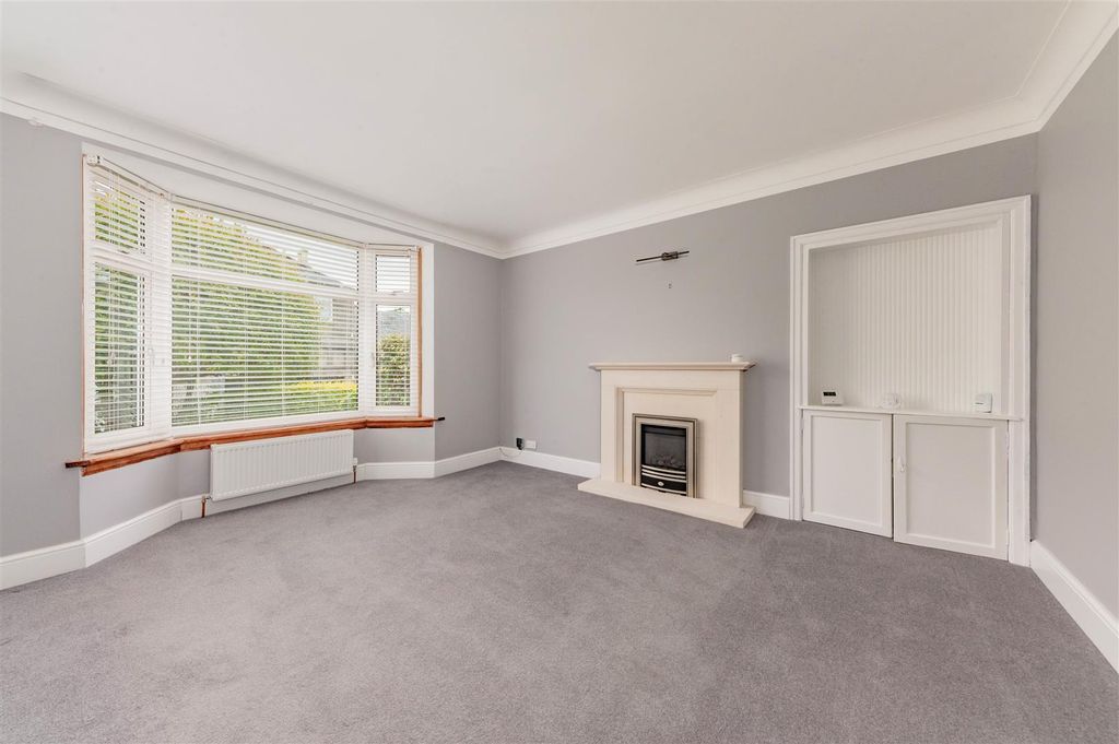 Property photo 2 of 26 95 Shaftesbury Road Dundee-8.Jpg