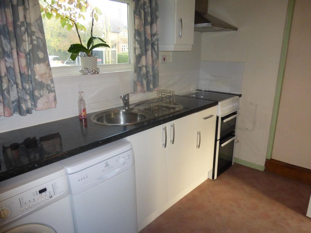 Property photo 2 of 12 Kitchen