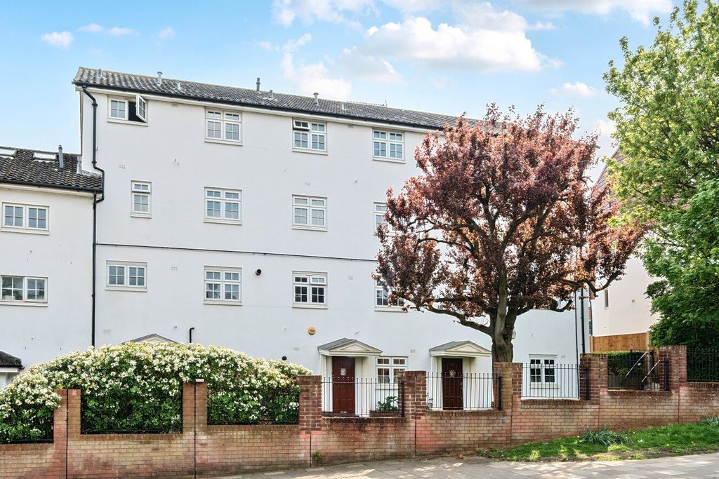 Property photo 1 of 8 Picture No. 11