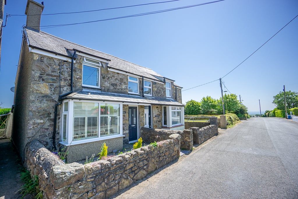 Property photo 1 of 33