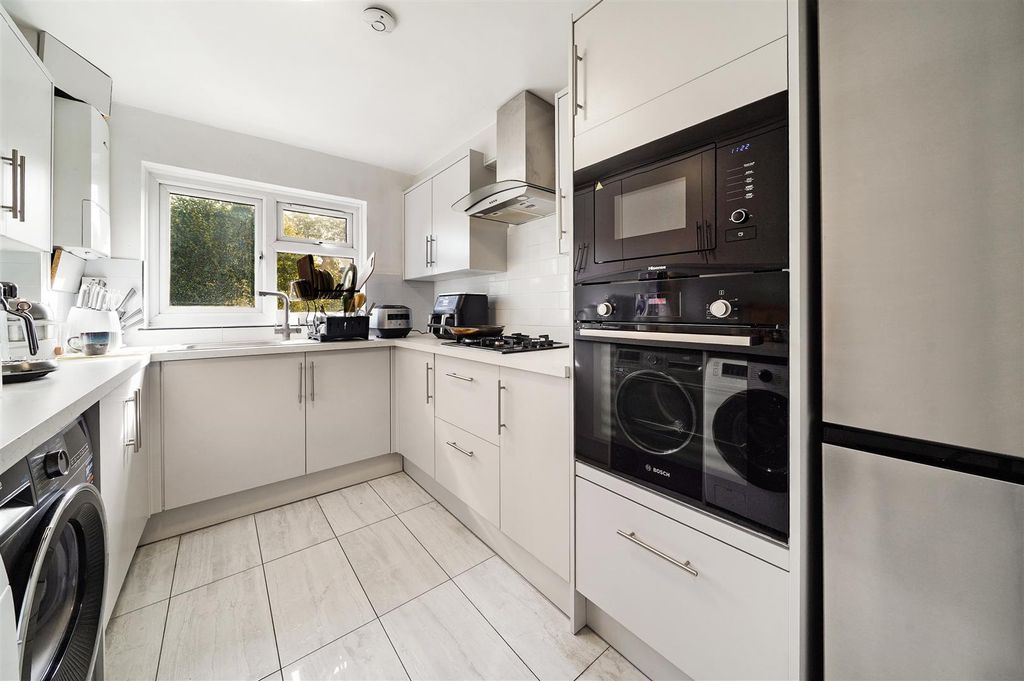 Property photo 3 of 19 Atney Road