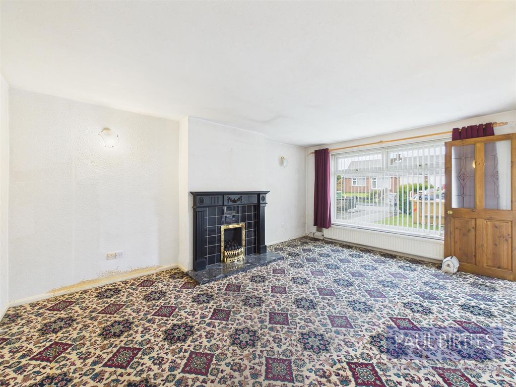 Property photo 3 of 16 Cam04378G0-Pr0327-Still022.Jpg