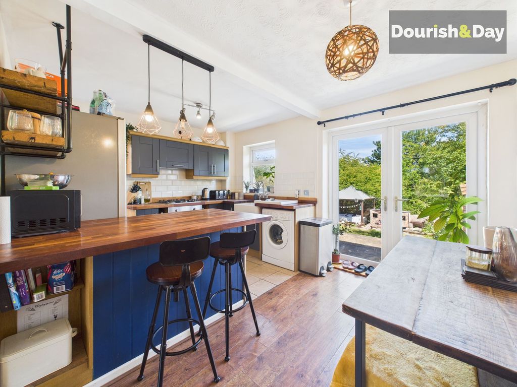 Property photo 3 of 13 Kitchen Diner