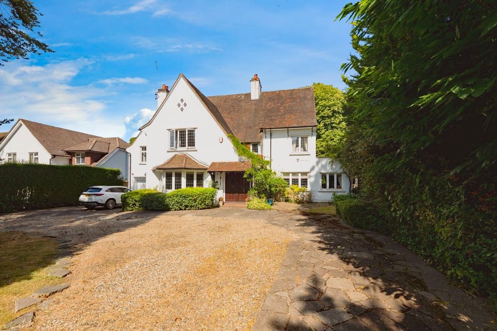 Property photo 1 of 33
