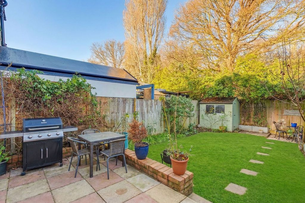 Property photo 2 of 38