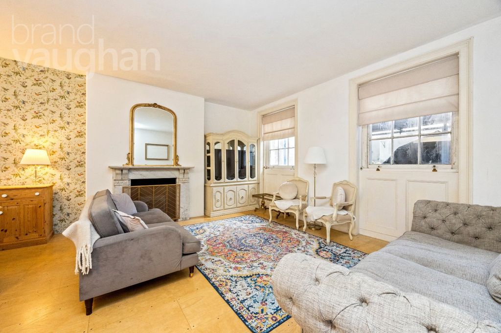 Property photo 2 of 24 Picture 2