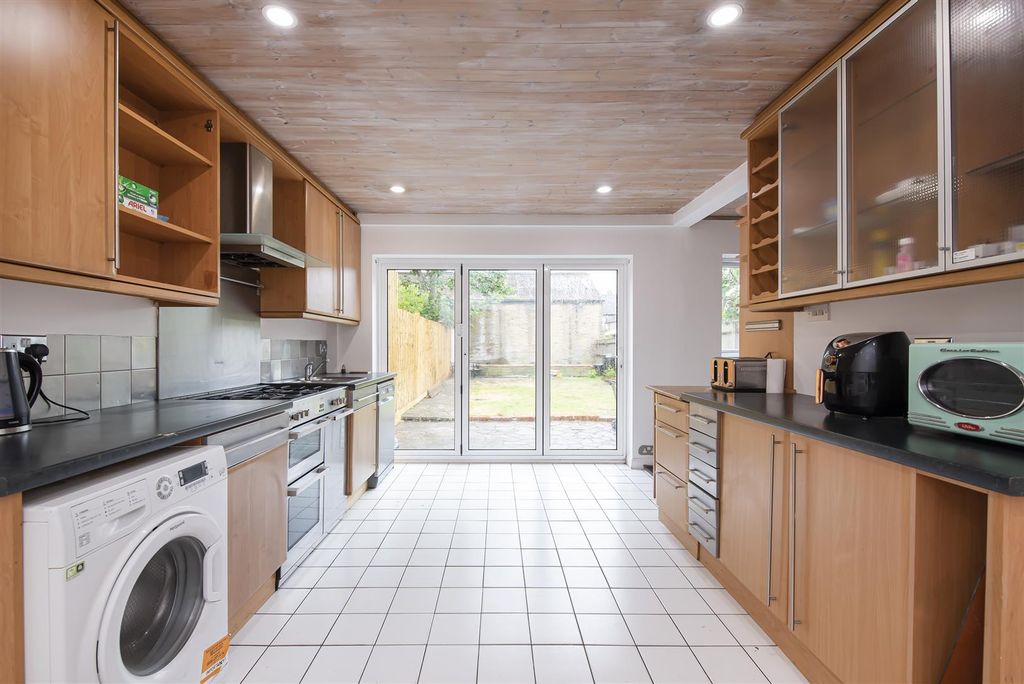 Property photo 2 of 12 Helliwell &amp; Co
