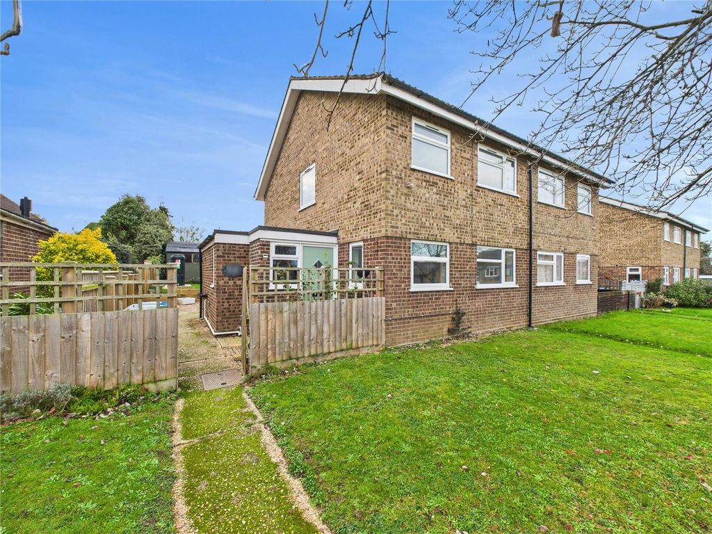 Property photo 1 of 12 1 - Picture No. 14