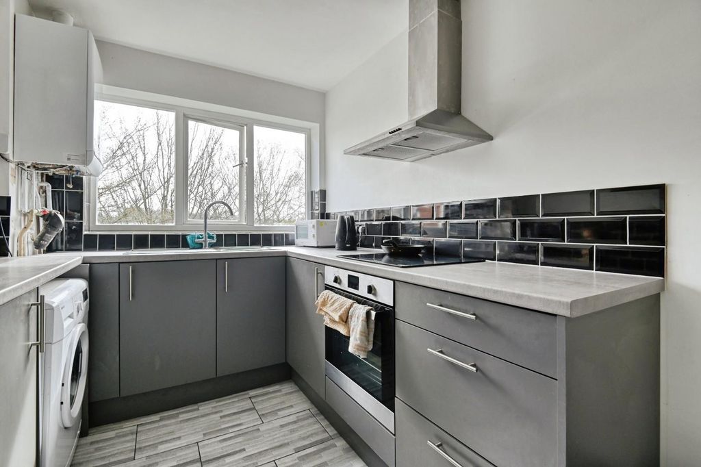 Property photo 2 of 13 51Sax7.Jpg