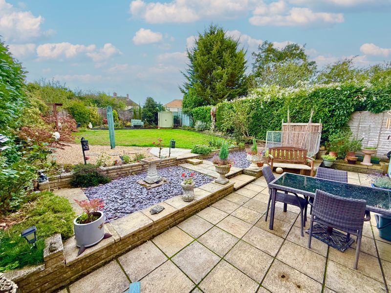 Property photo 2 of 17 Garden