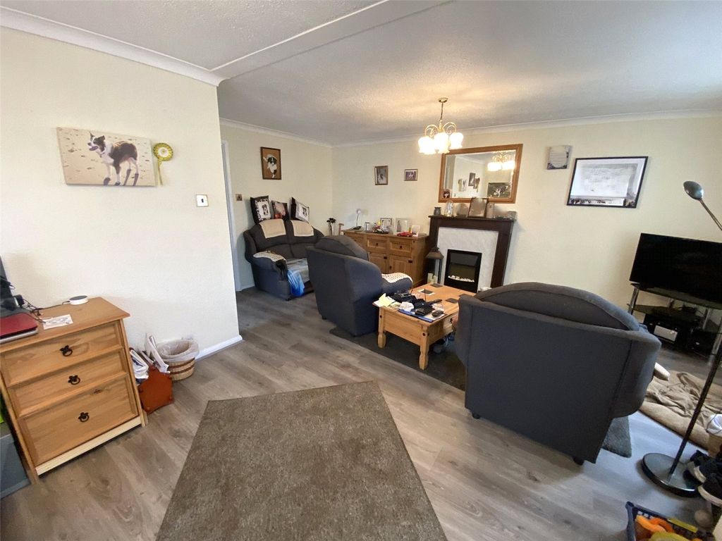 Property photo 3 of 14 Picture No. 28