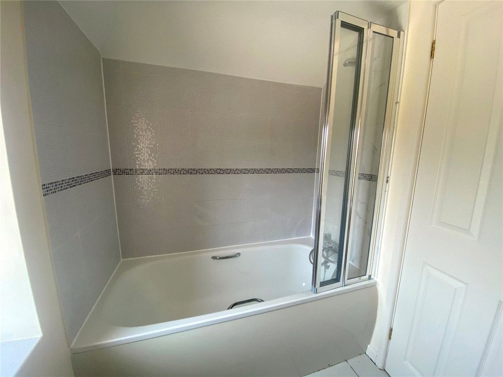 Property photo 3 of 12 Picture No. 20