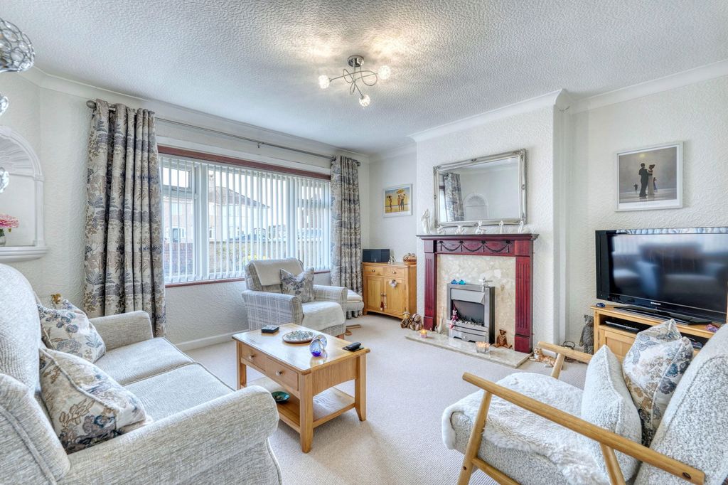 Property photo 3 of 22