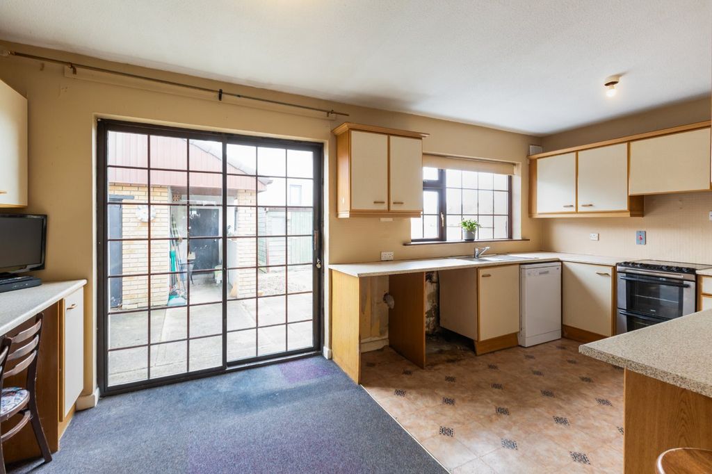 Property photo 3 of 10 Picture No. 03