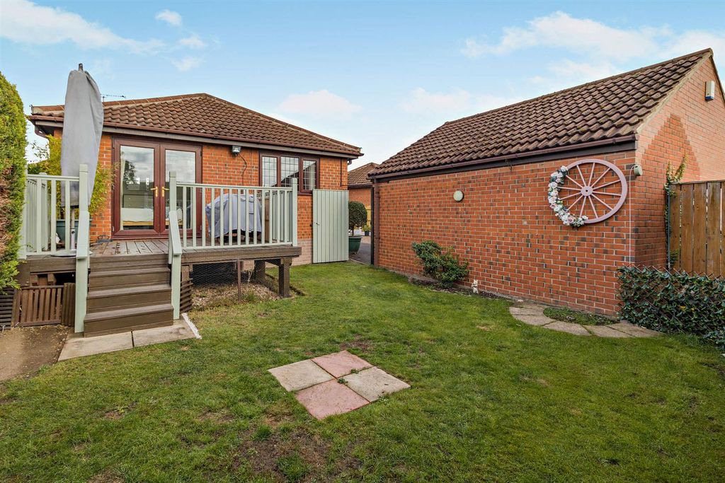Property photo 3 of 18