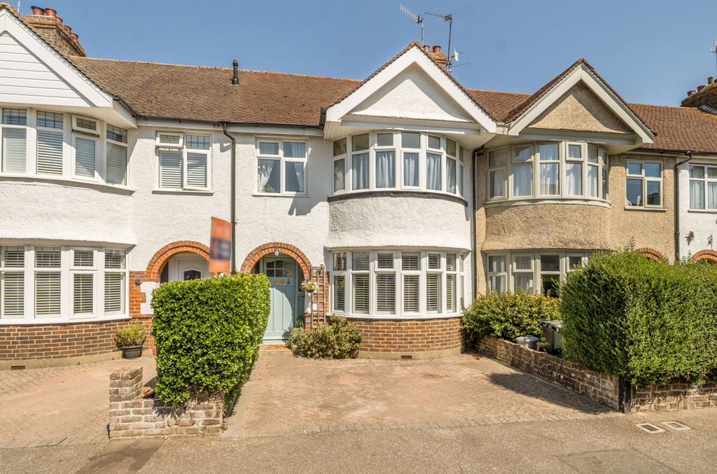 Property photo 1 of 22