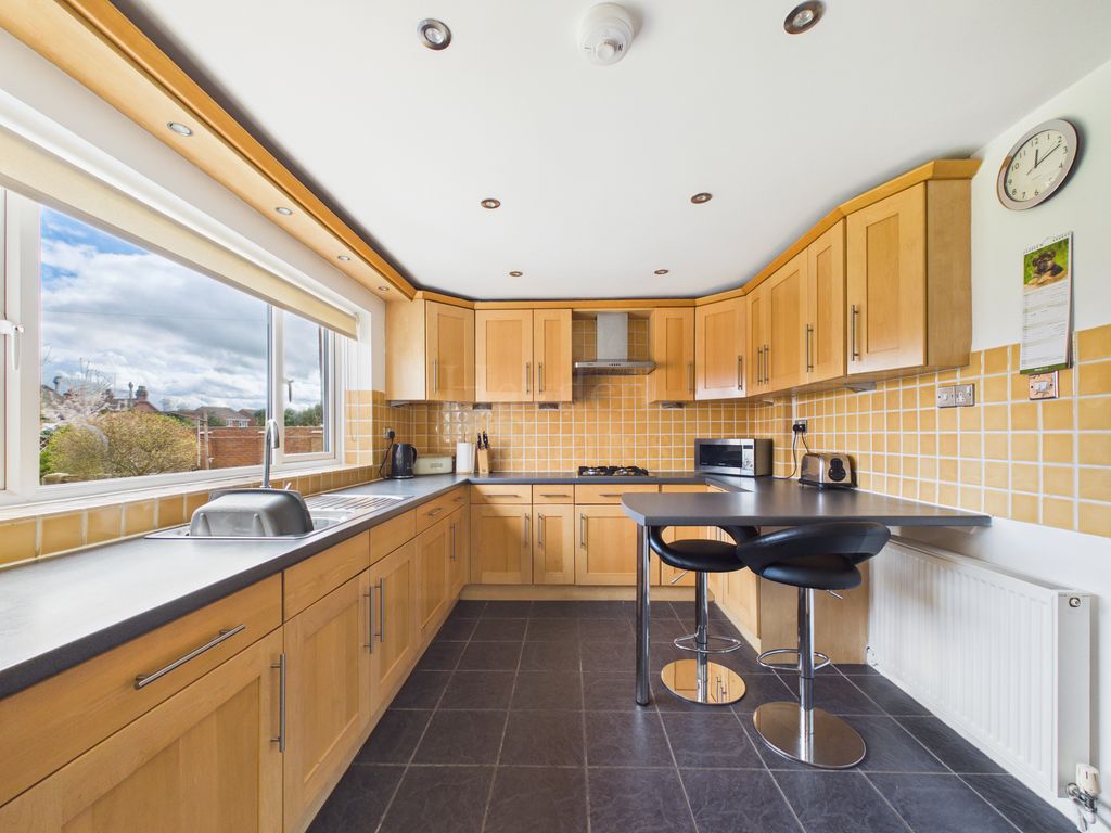 Property photo 3 of 40