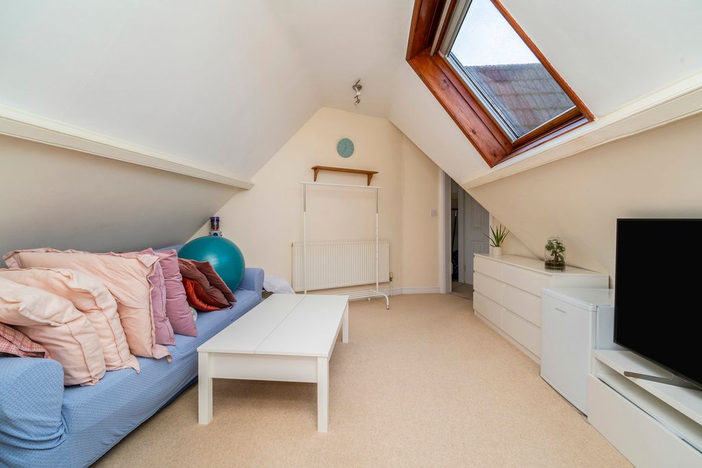 Property photo 3 of 14 Pbox-Img.Jpg